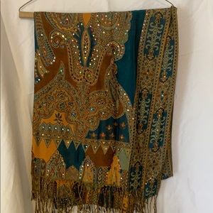 Blue and gold shoulder wrap